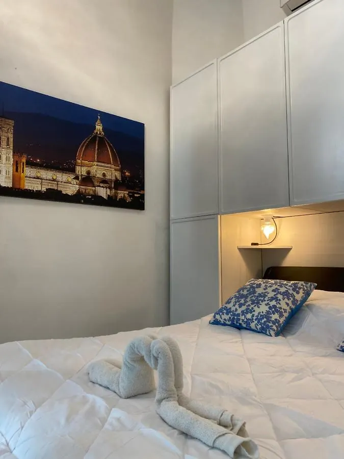 Poggi 18 Apartments 1 Florence 0*,  Italy